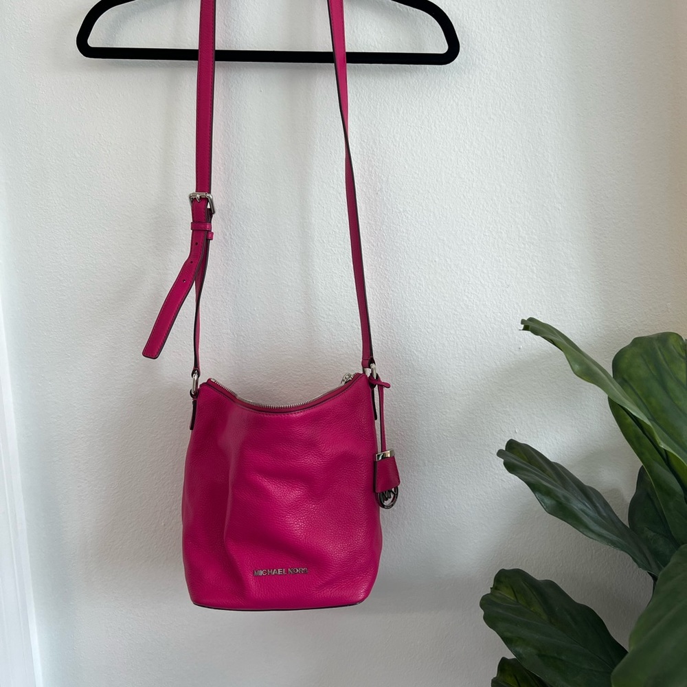 Pink Michael Kors Bucket Bag